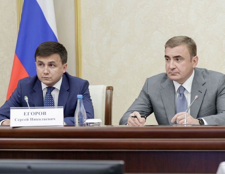 Алексей Дюмин проконтролировал ход строительства социально значимых объектов в регионе